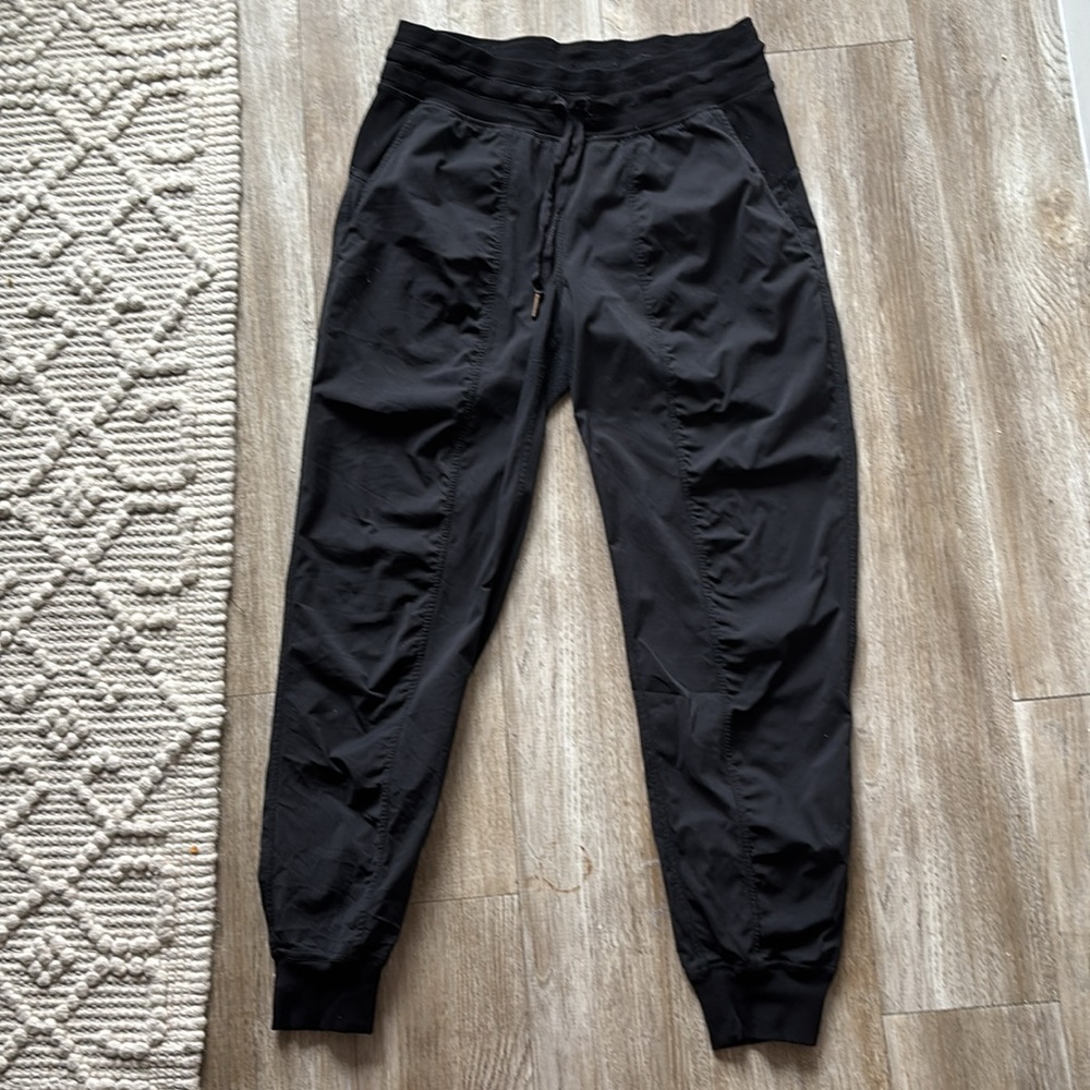 Lululemon dance studio joggers